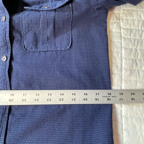 Paige Kadie Shirt In Whisper Dot Womens Sz XS Blue Denim Button Down Long Sleeve - Picture 13 of 13